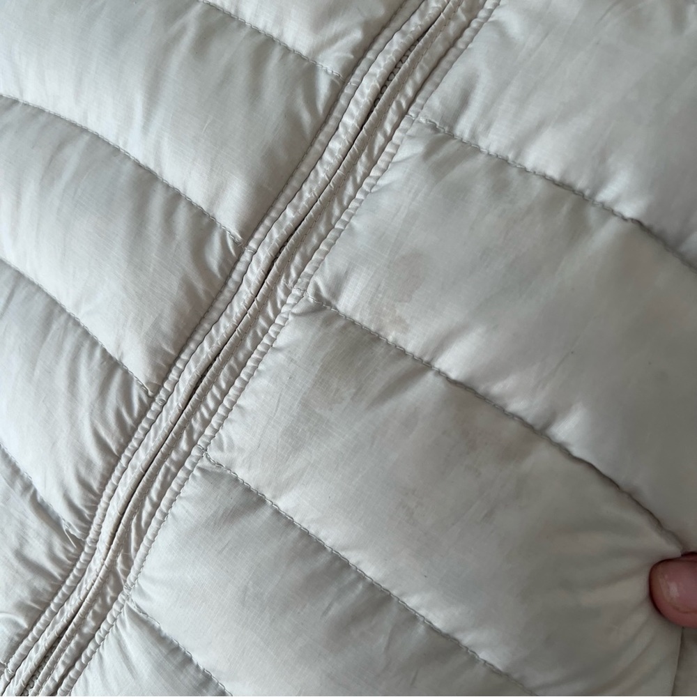 Patagonia Cream Quilted Jacket Size Small - Picture 3 of 8